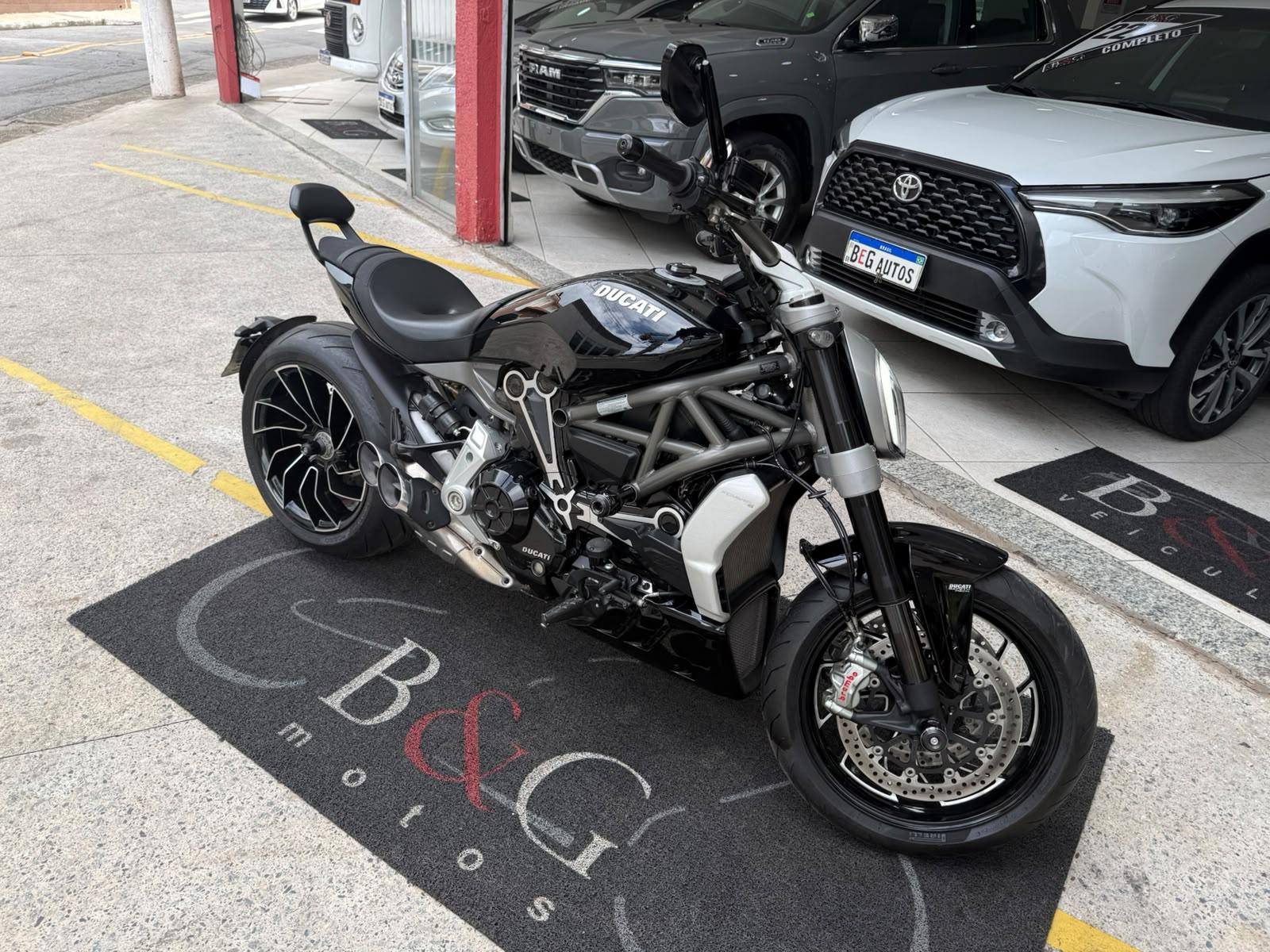 XDIAVEL S