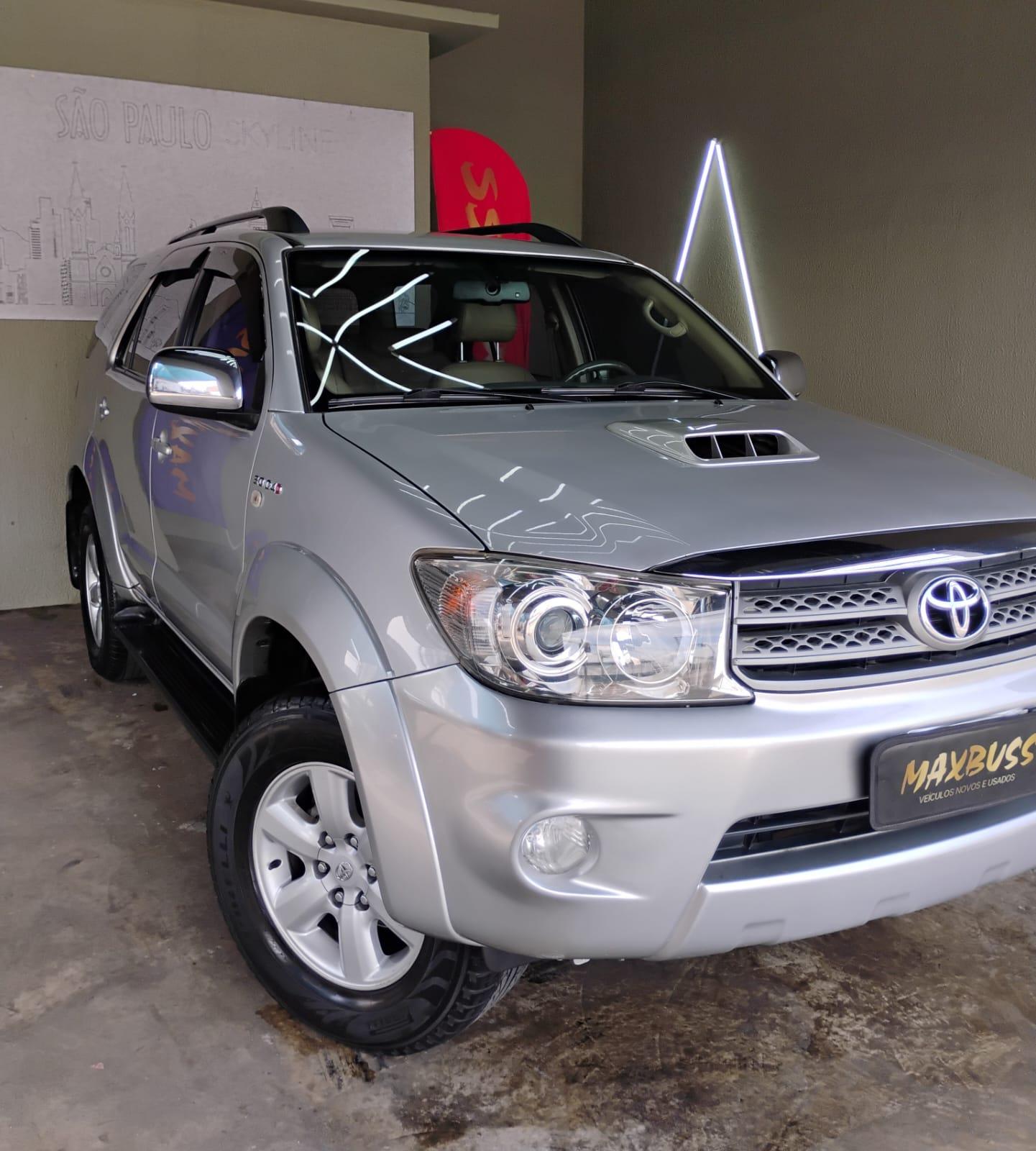 HILUX SW4