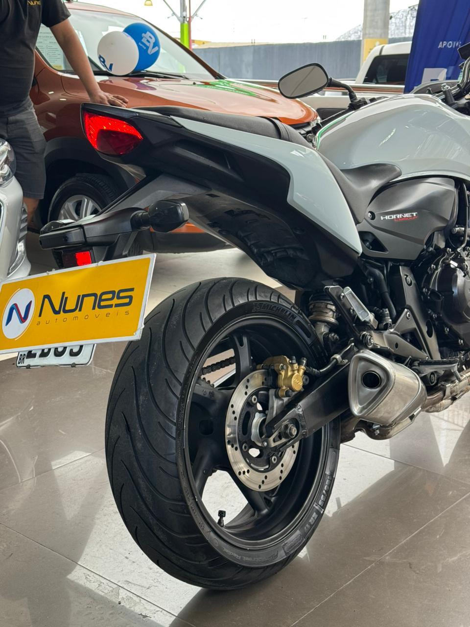 CB 600F HORNET