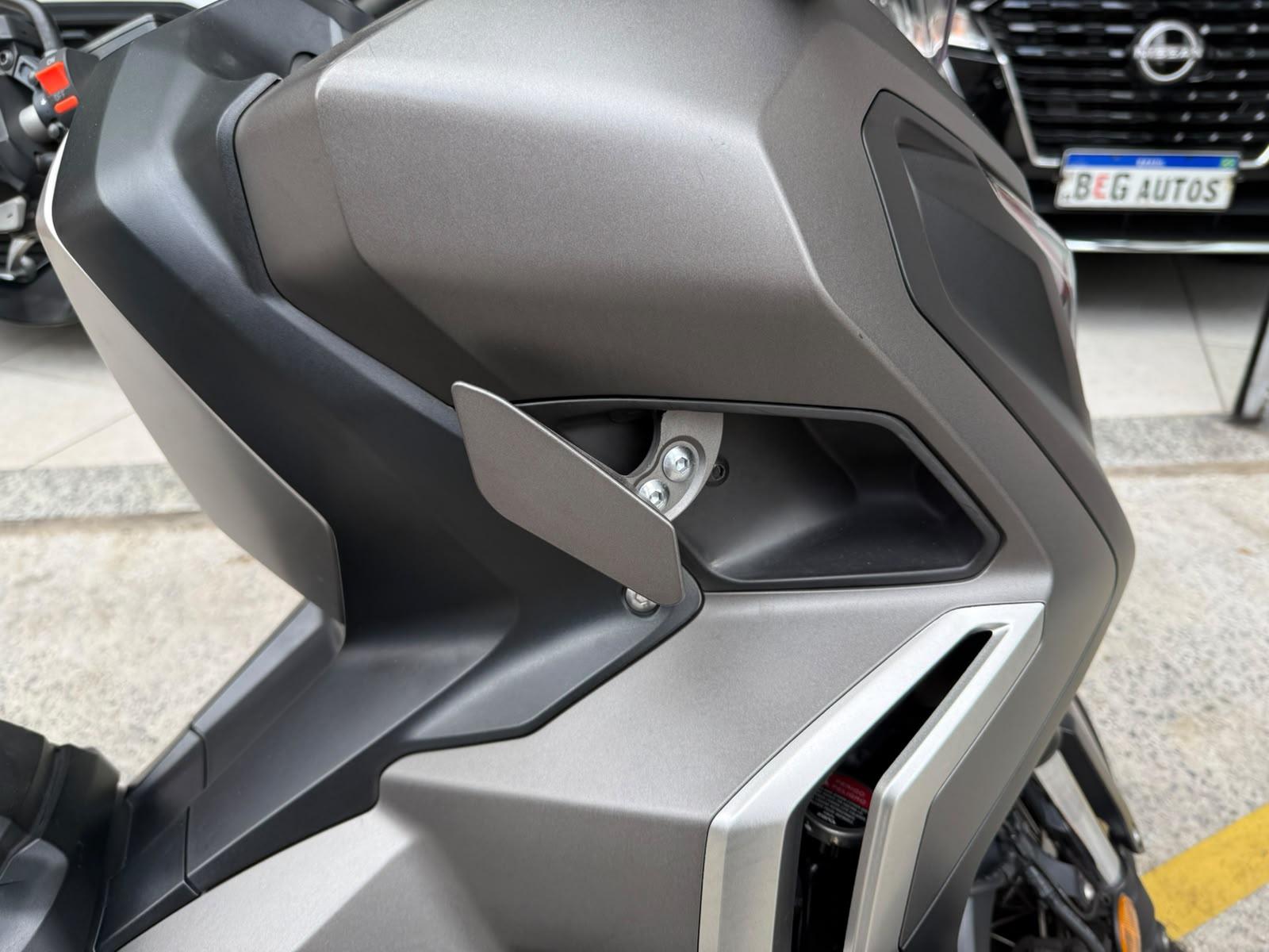 X-ADV