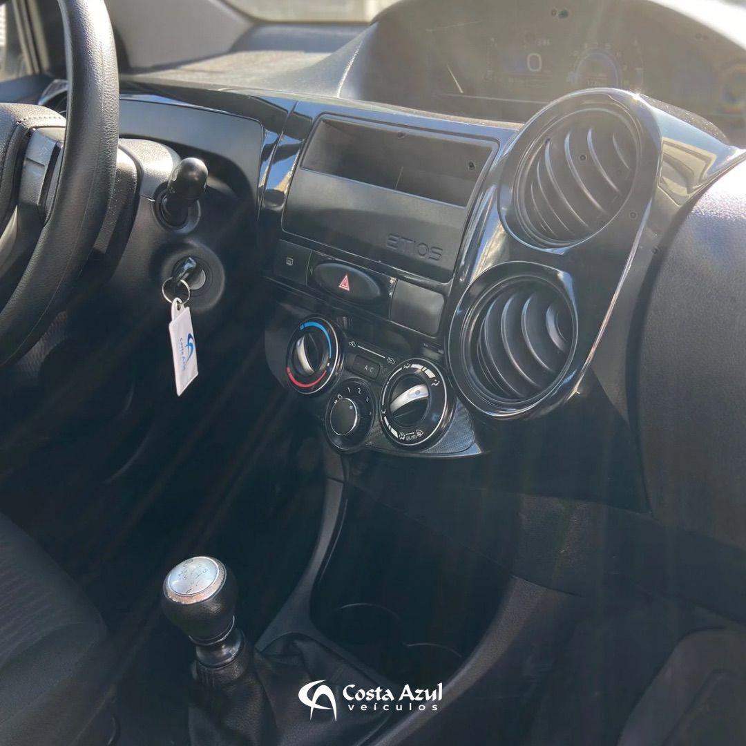 TOYOTA ETIOS