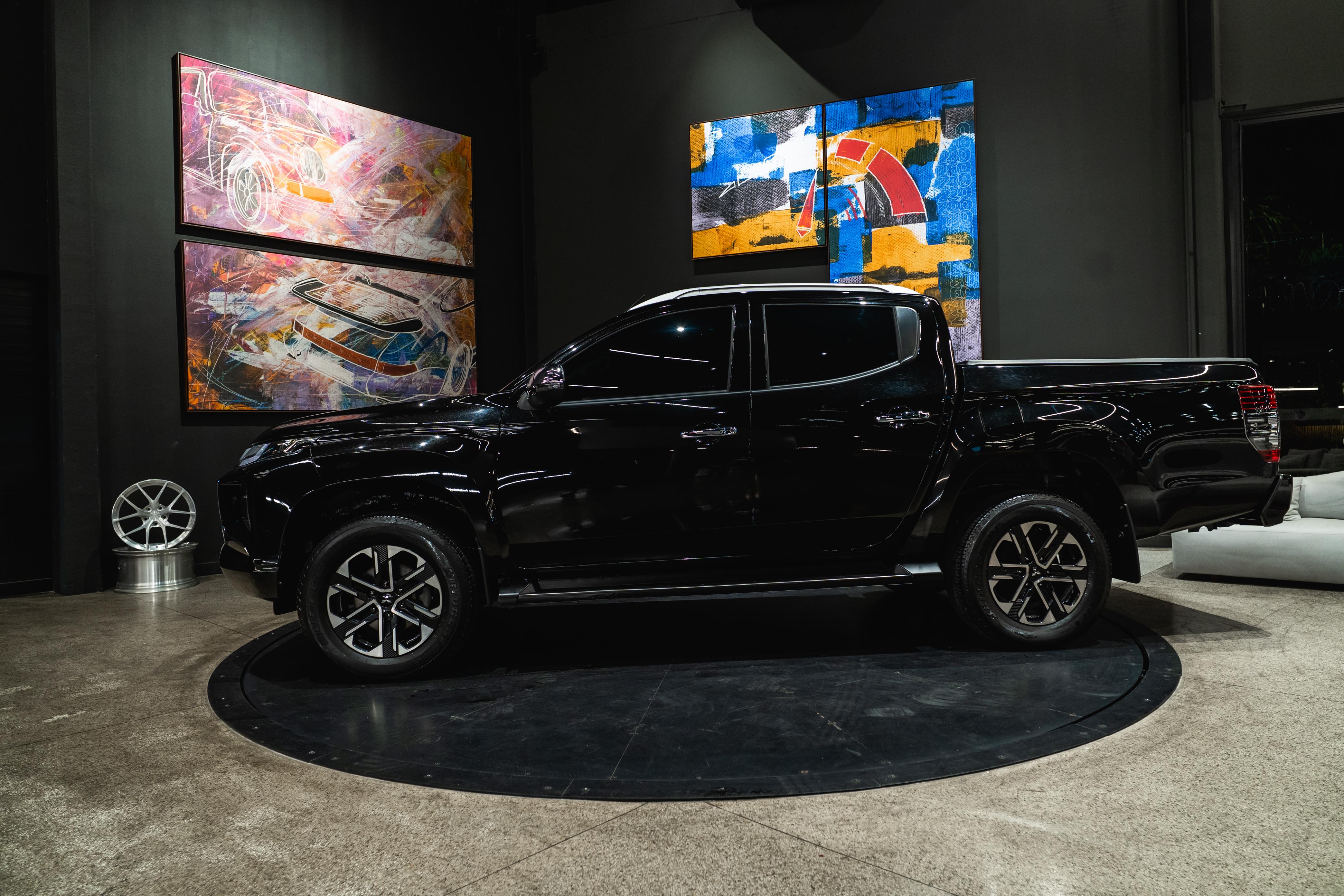 MITSUBISHI L200 TRITON