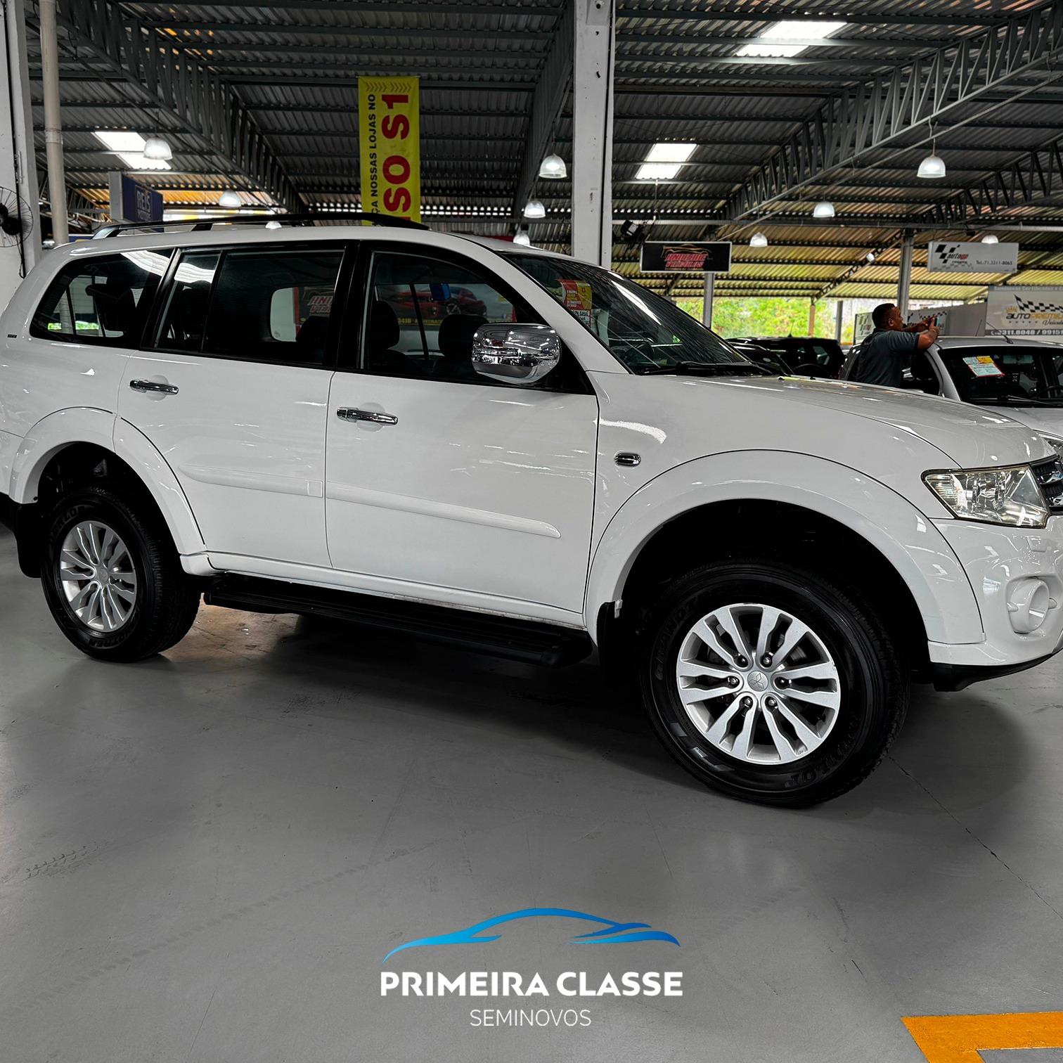 MITSUBISHI PAJERO DAKAR