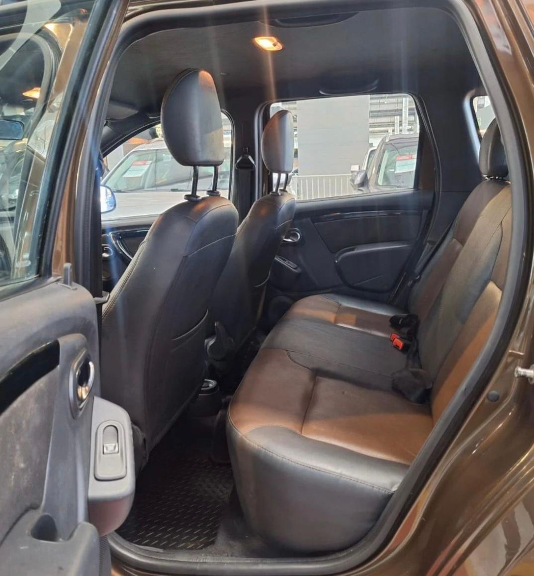 RENAULT DUSTER