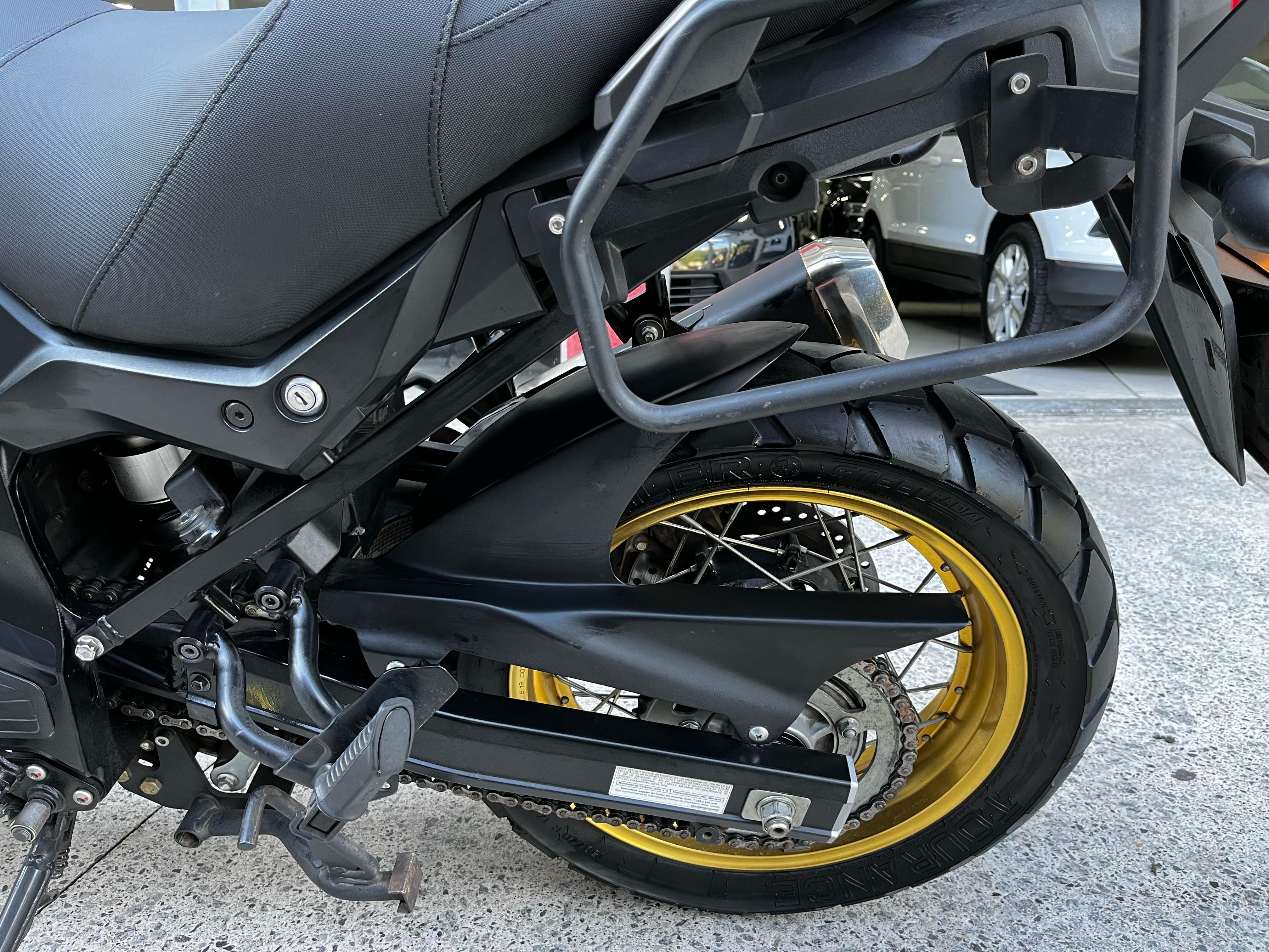 V-STROM 650 ADVENTURE