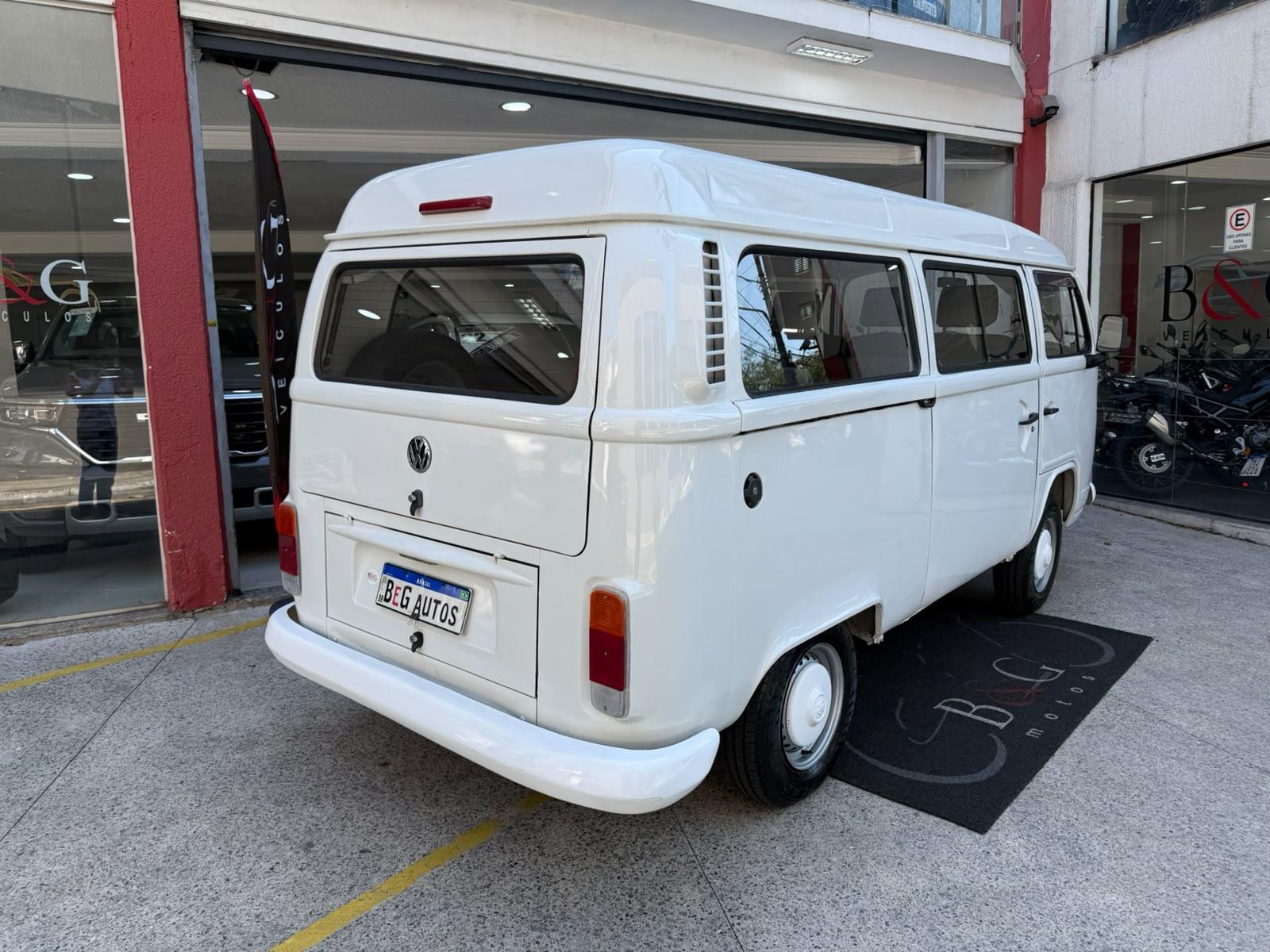 KOMBI