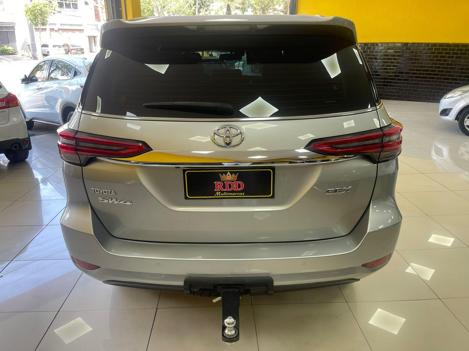 HILUX SW4