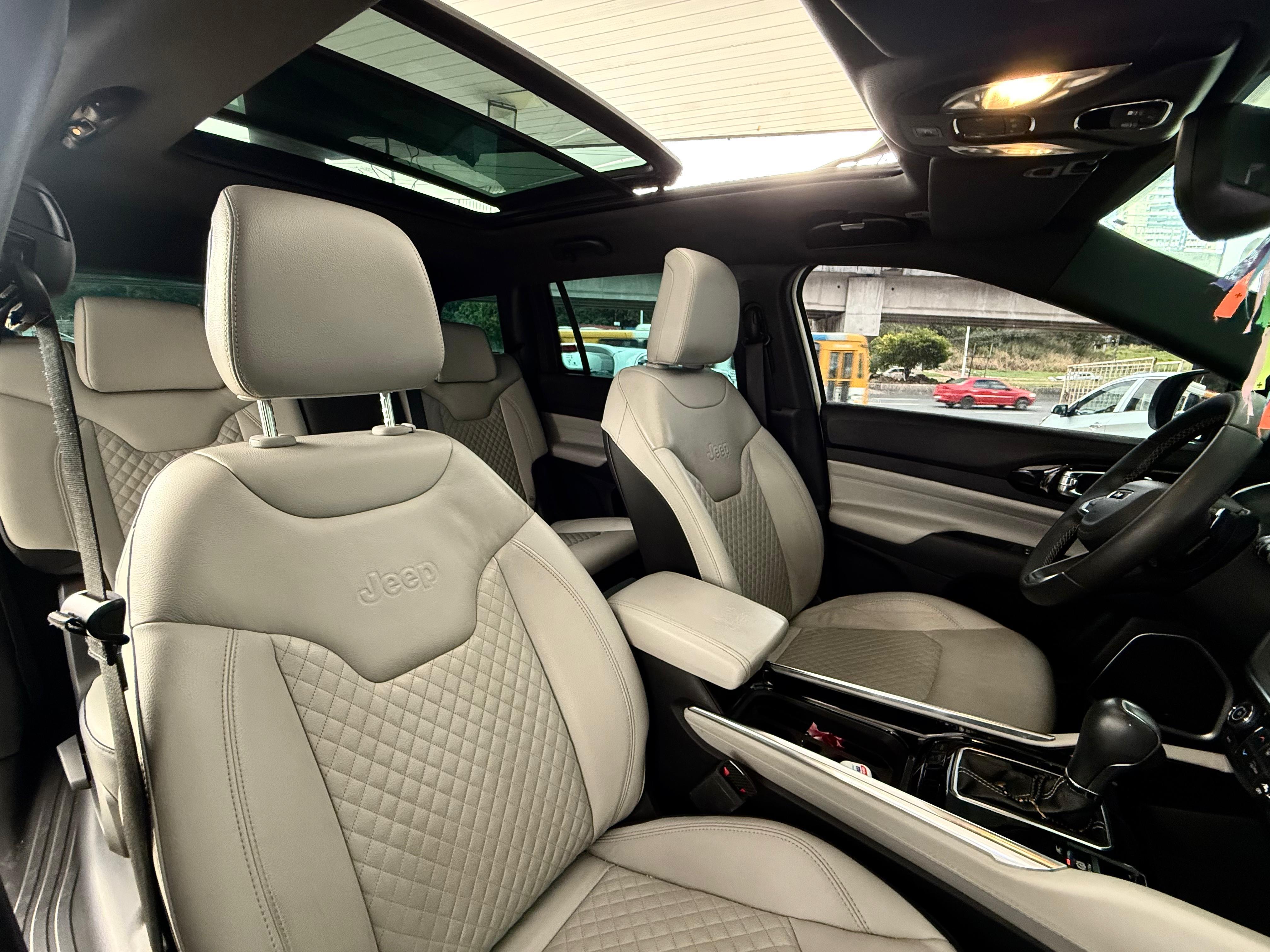 JEEP COMMANDER