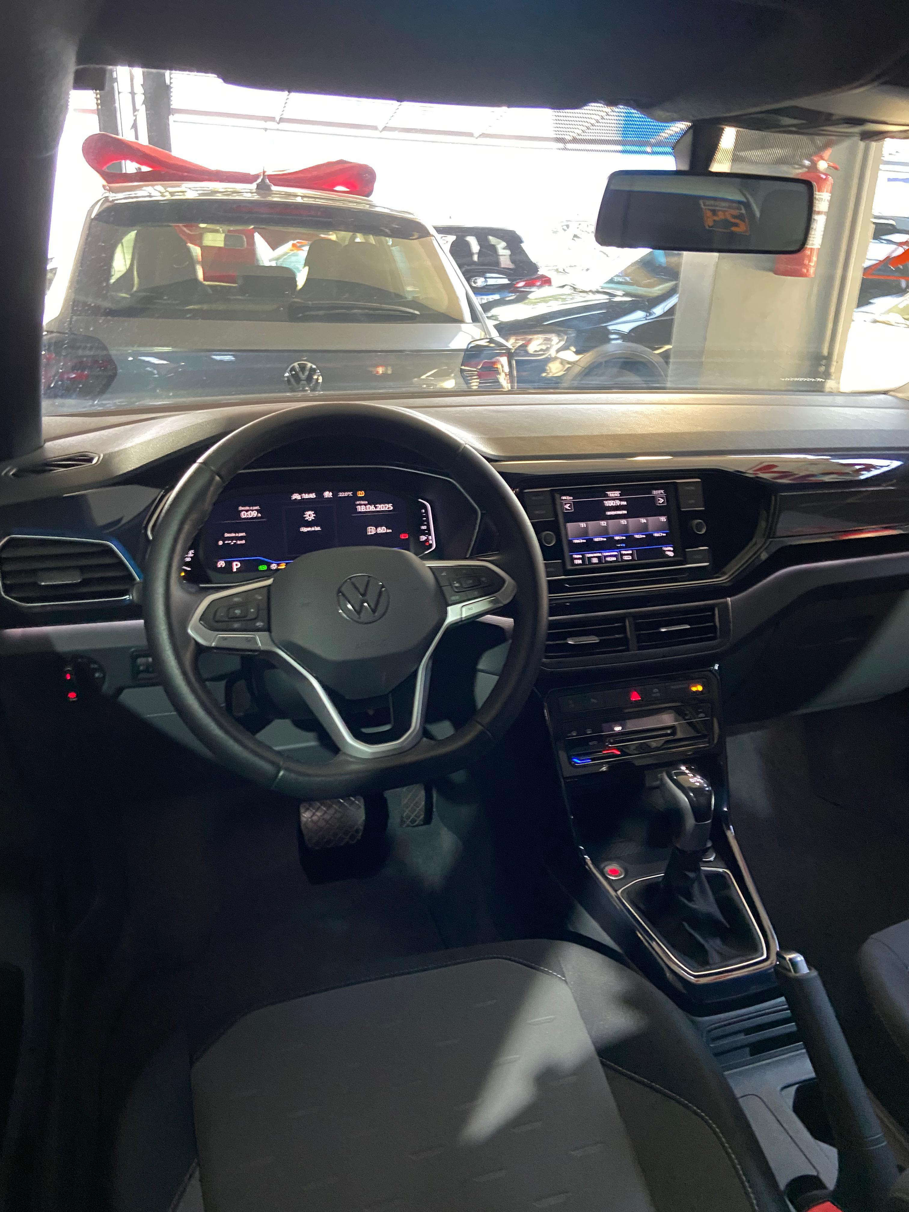 T-CROSS