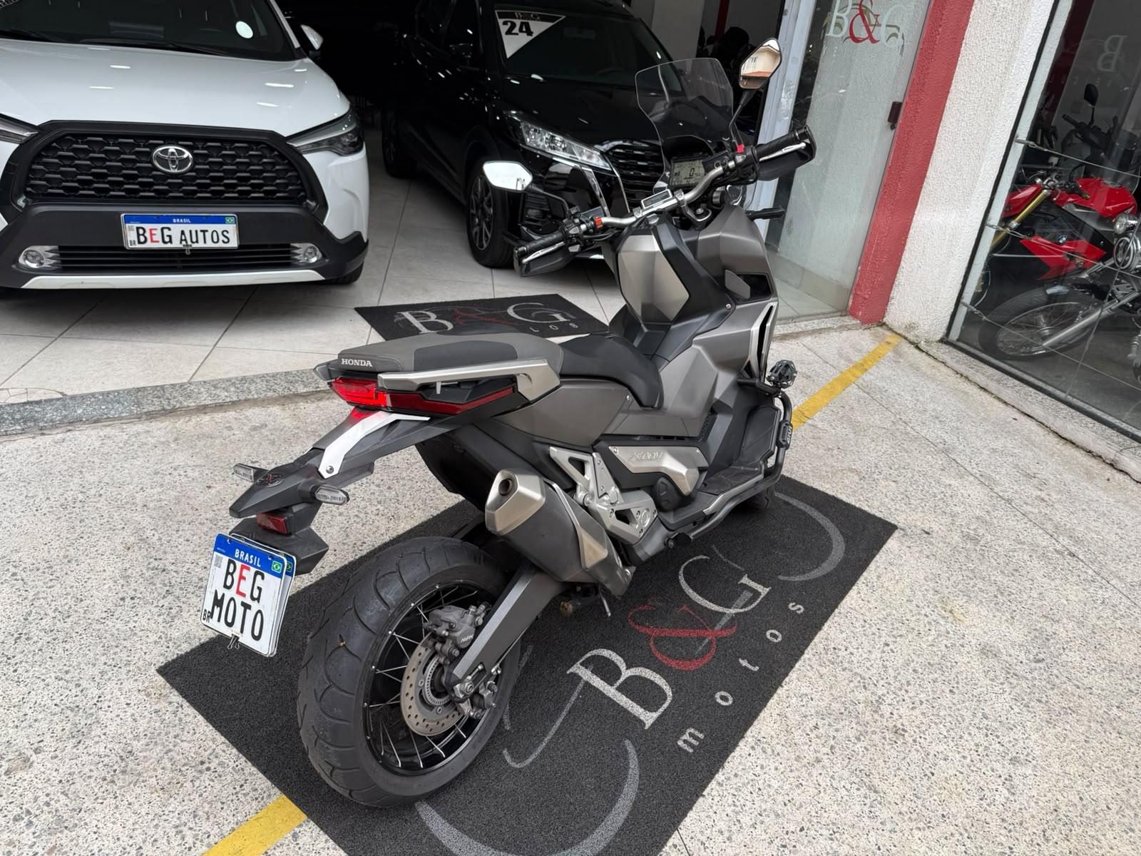 X-ADV