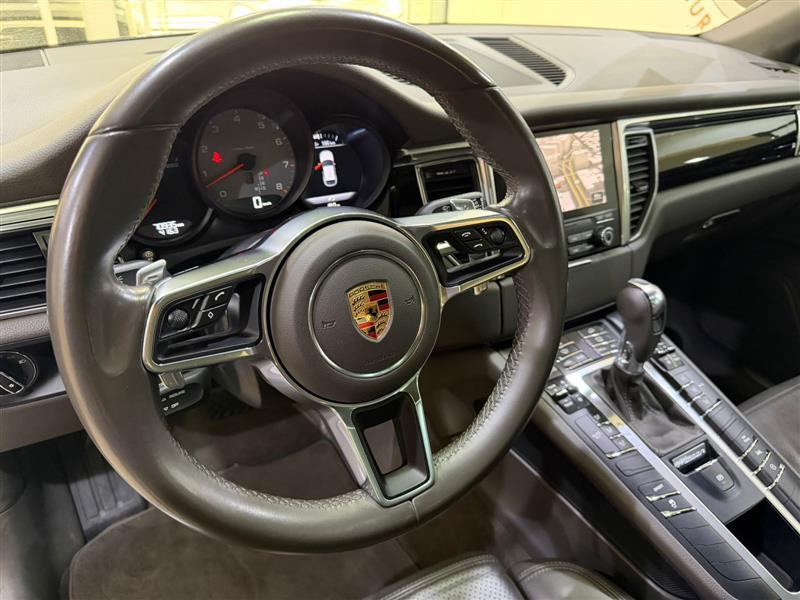 MACAN