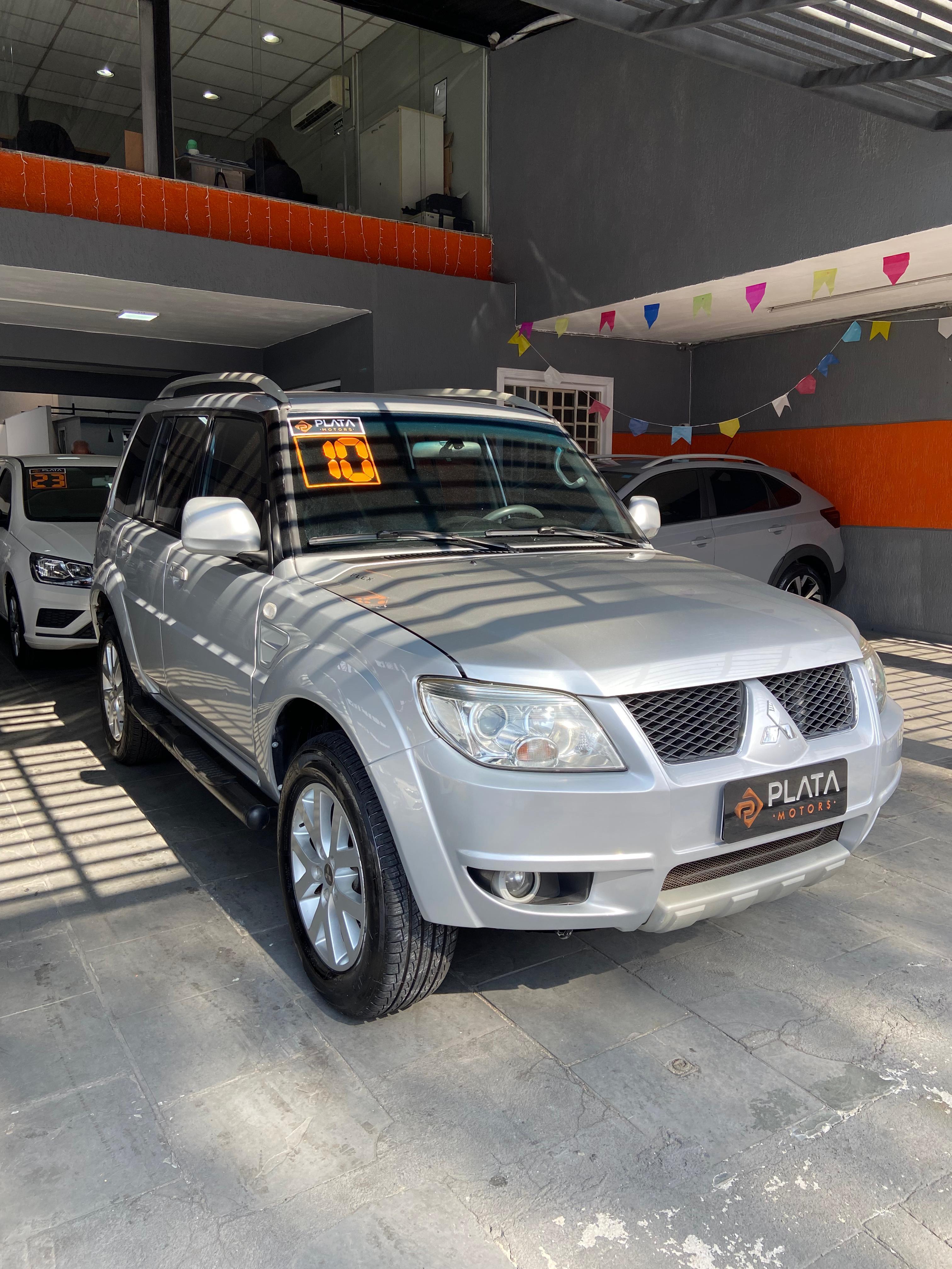 PAJERO TR4