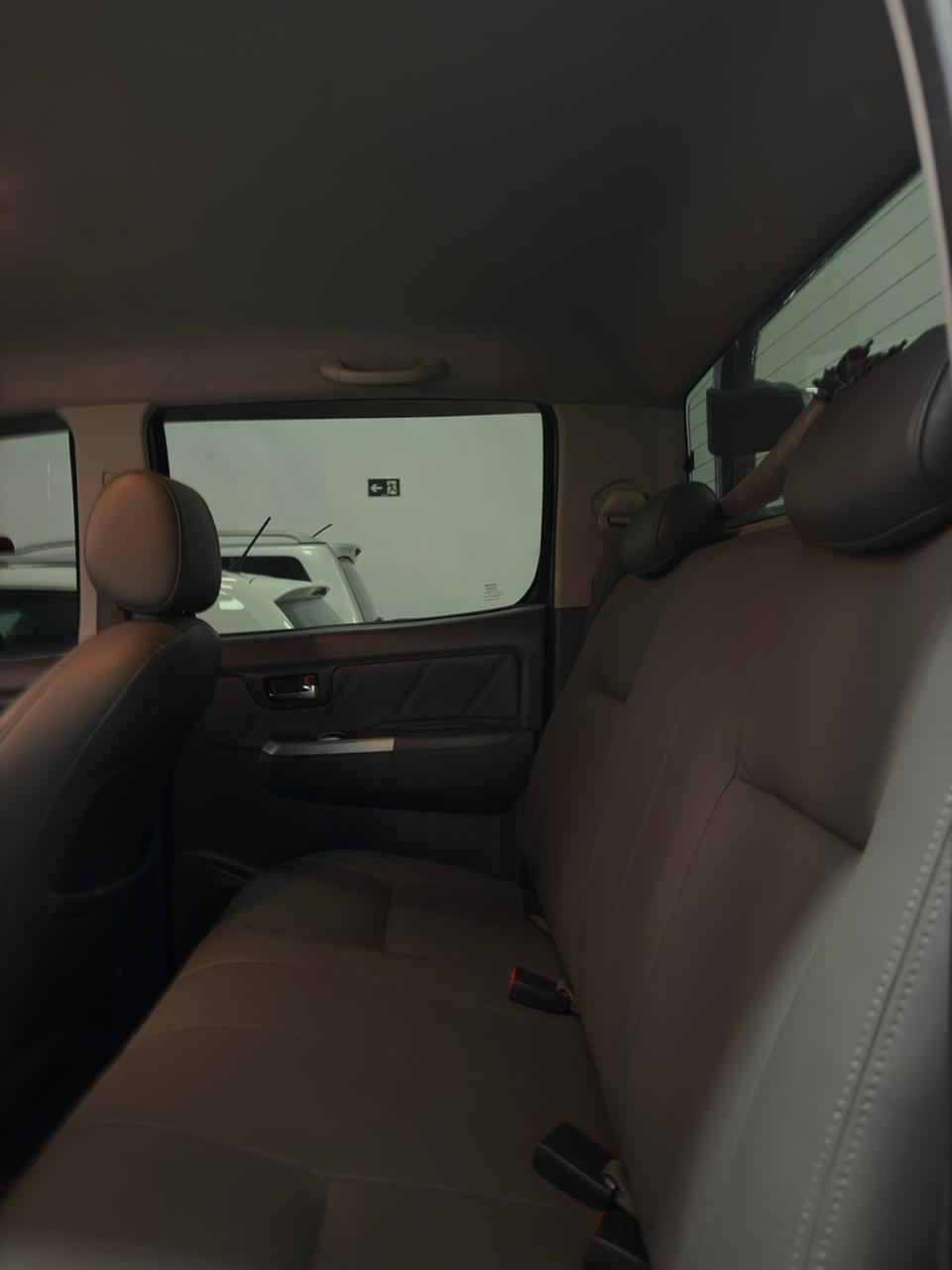 HILUX