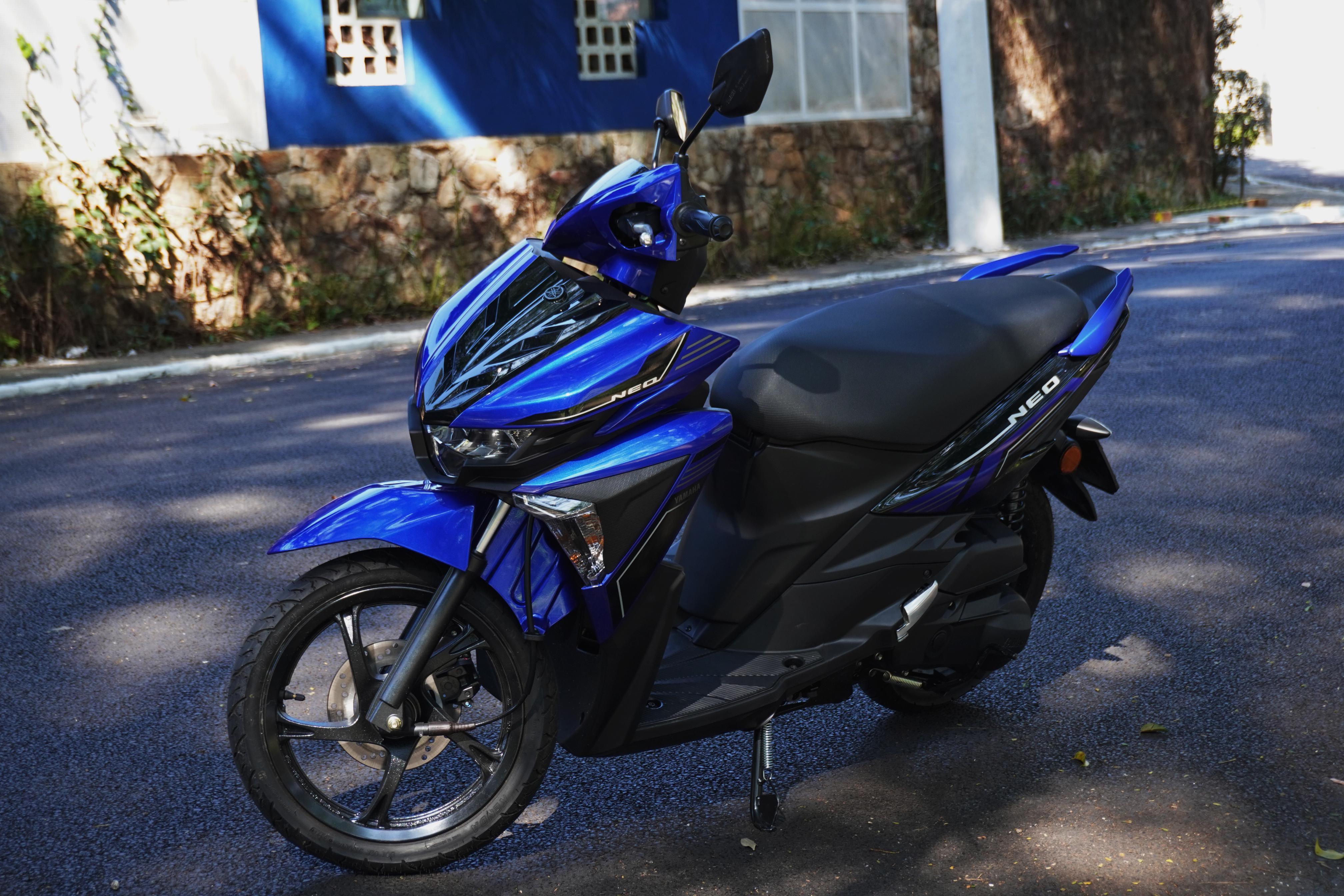 NEO 125