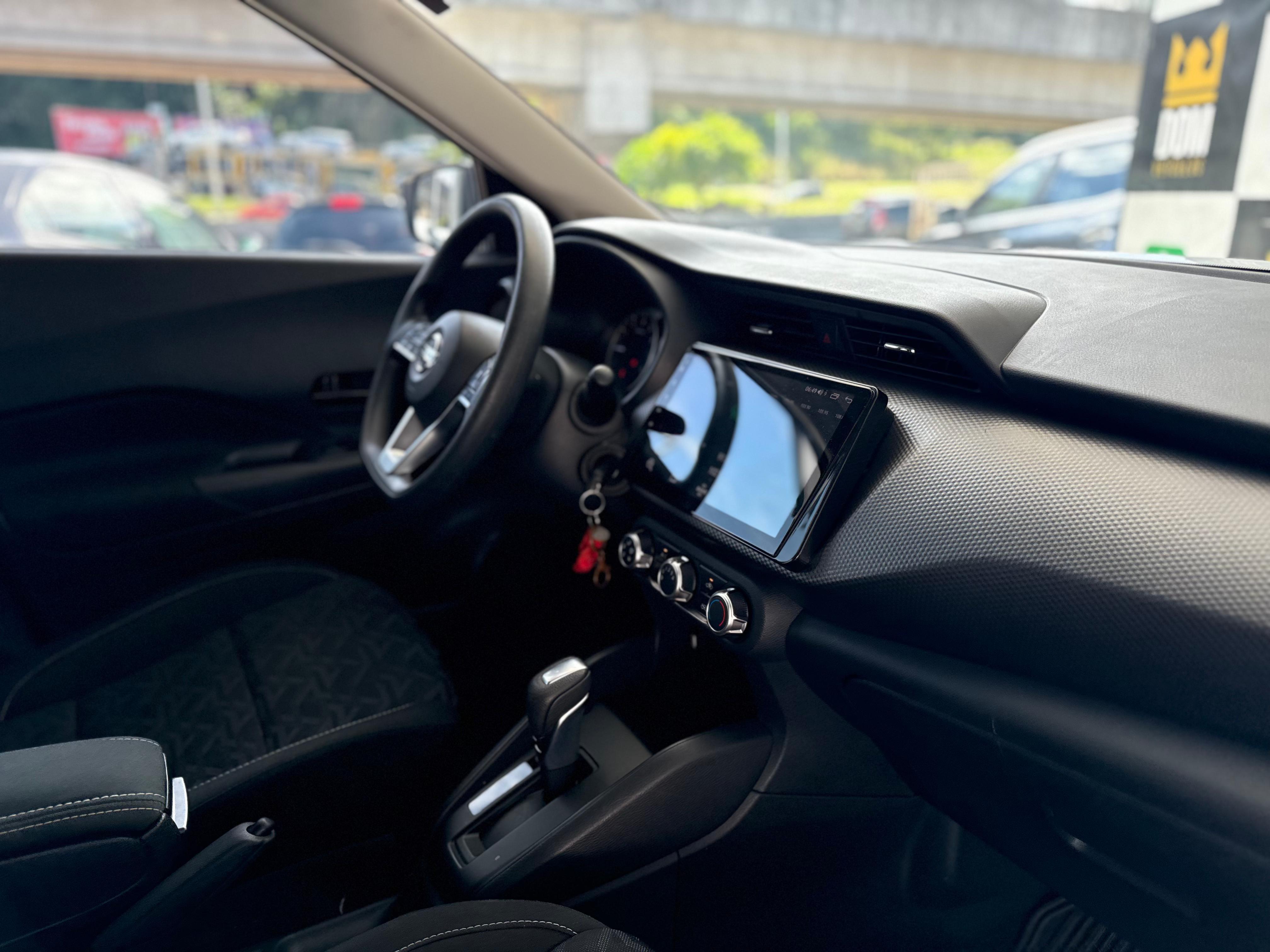 NISSAN KICKS