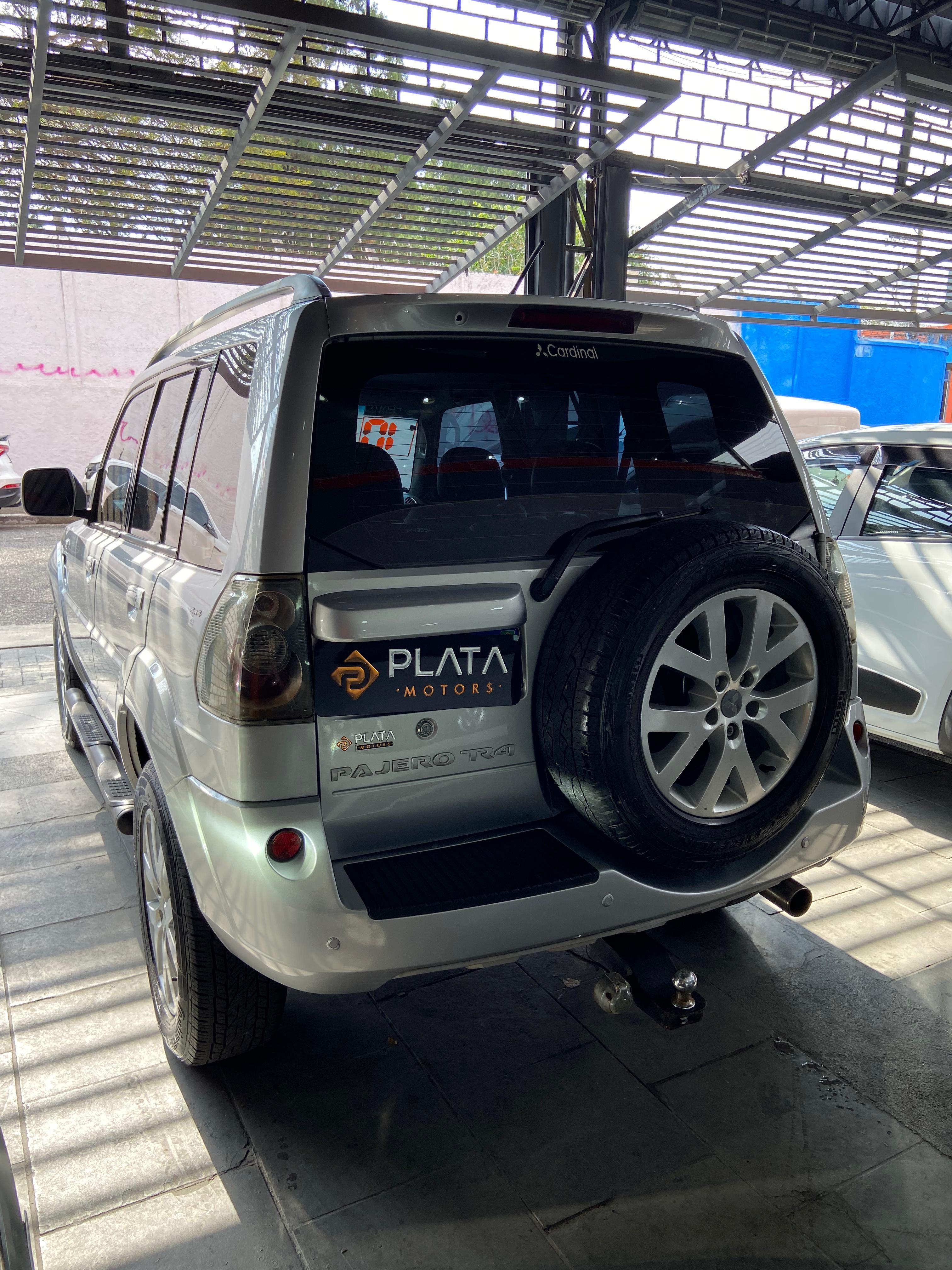 PAJERO TR4