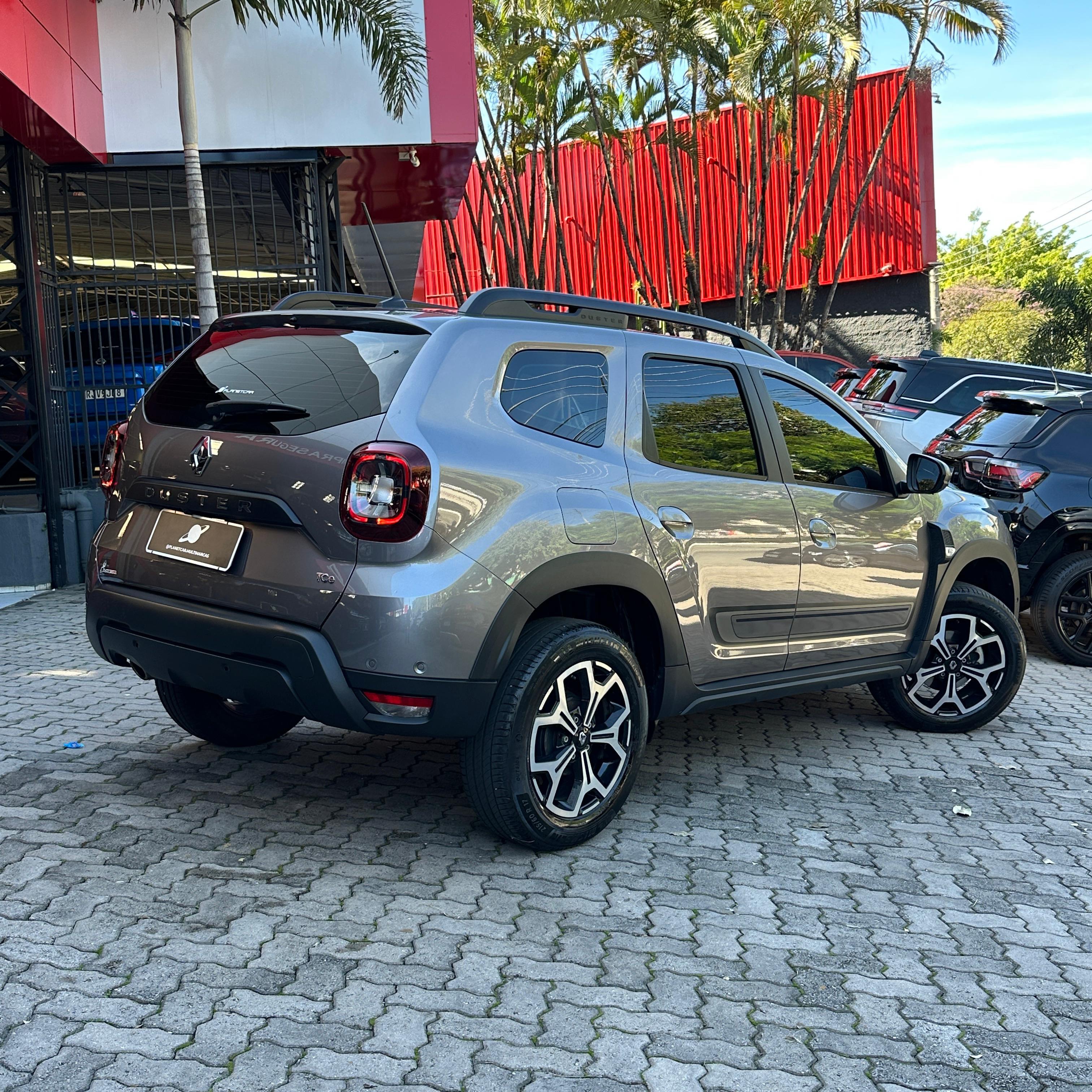 DUSTER