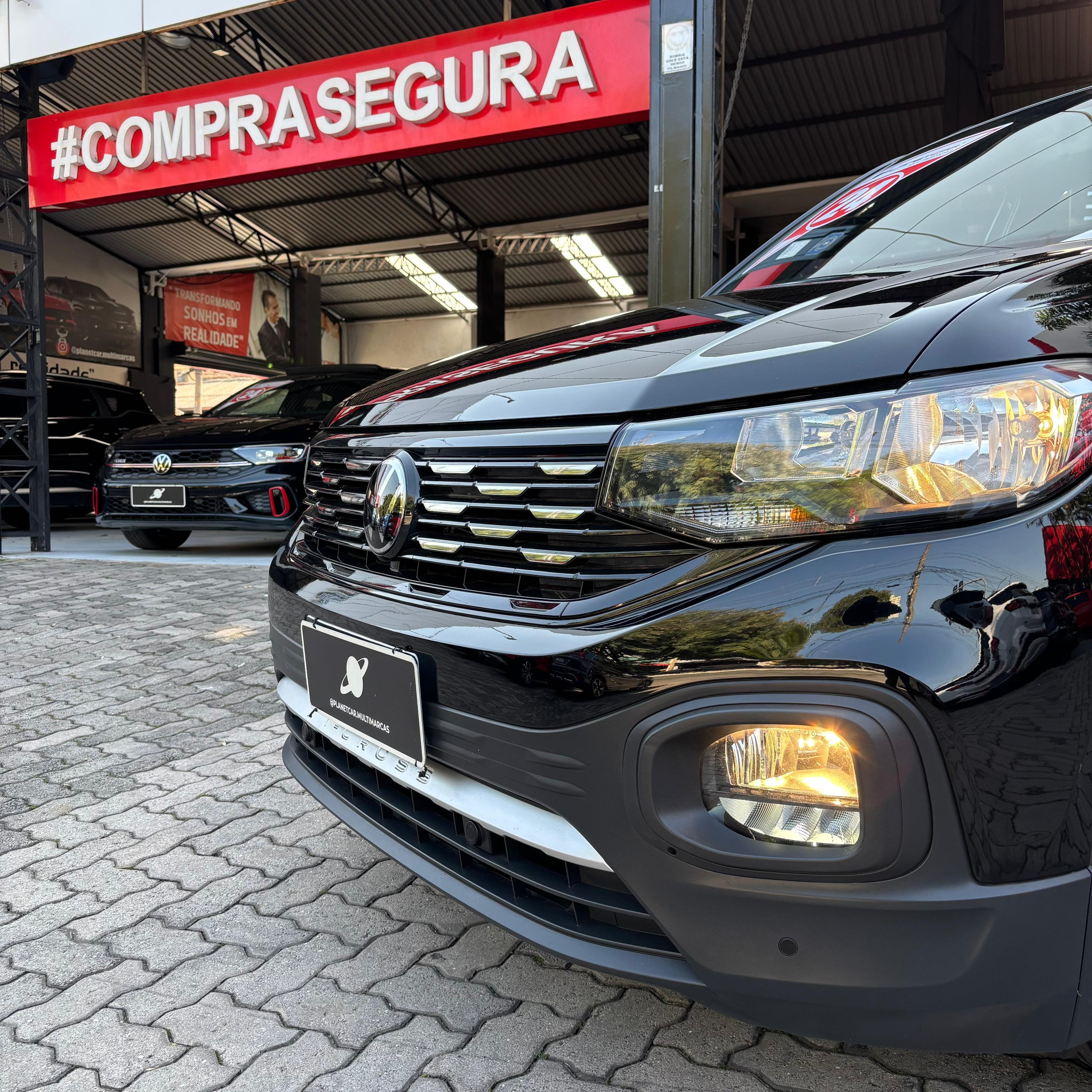 T-CROSS