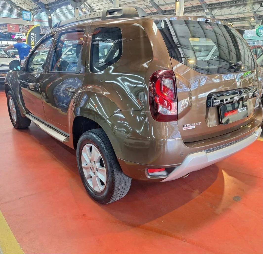 RENAULT DUSTER