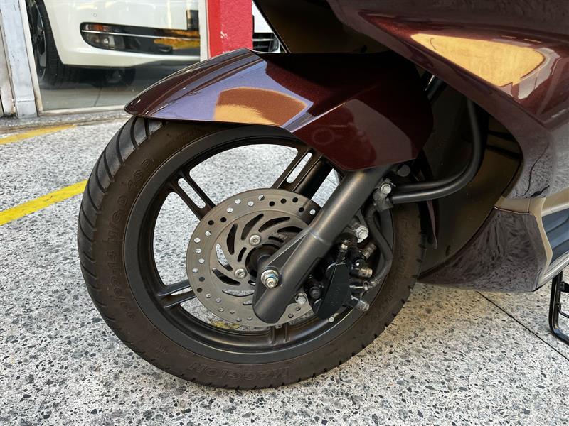 PCX DLX