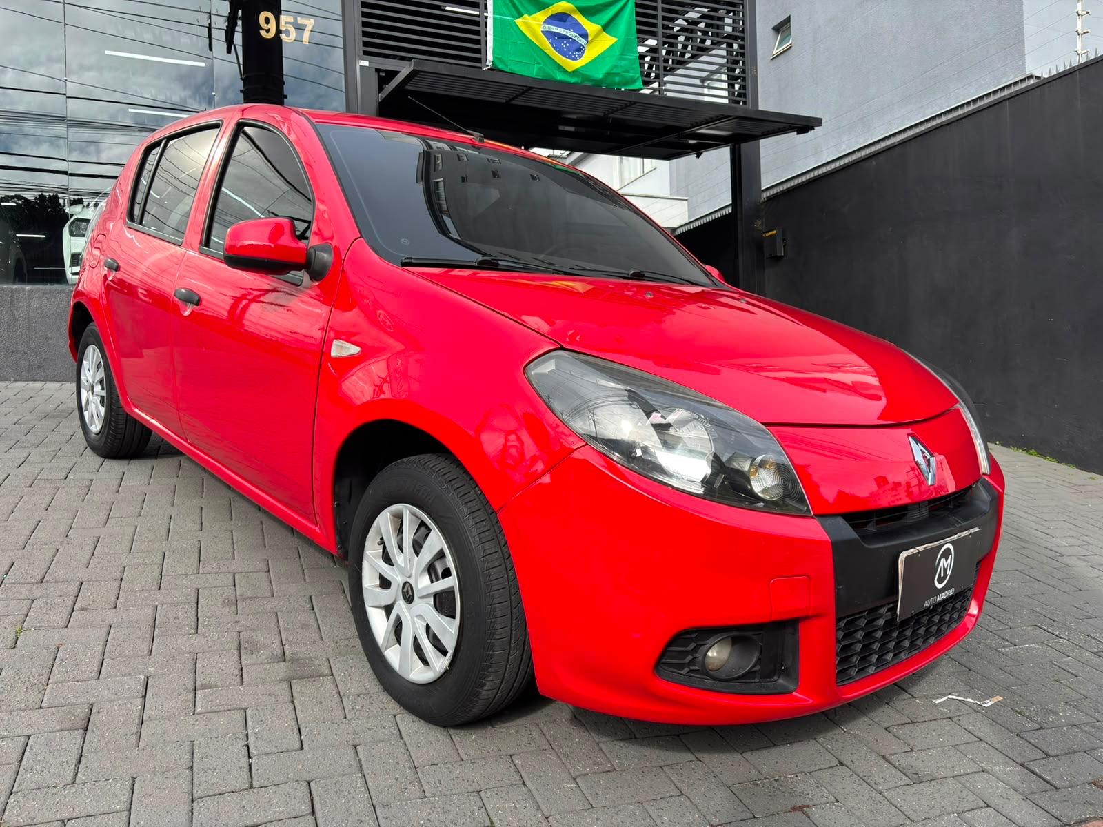 SANDERO